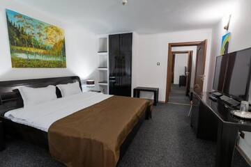 Фото номера Апартаменты Делюкс Отель Hotel Admiraz г. Дурэу 3