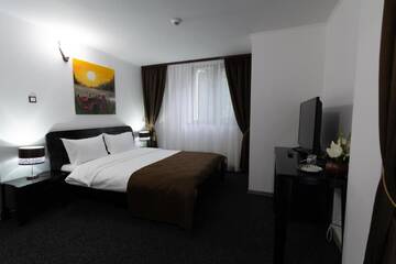 Фото номера Апартаменты Делюкс Отель Hotel Admiraz г. Дурэу 8