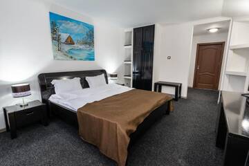 Фото номера Номер с кроватью размера «king-size» Отель Hotel Admiraz г. Дурэу 6