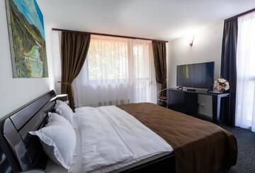 Фото номера Апартаменты Делюкс Отель Hotel Admiraz г. Дурэу 6