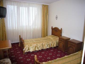 Фото номера Двухместный номер с 1 кроватью Отель Hotel Casa Pelerinul г. Дурэу 8