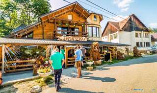 Фото Отель Taverna Ceahlau г. Дурэу